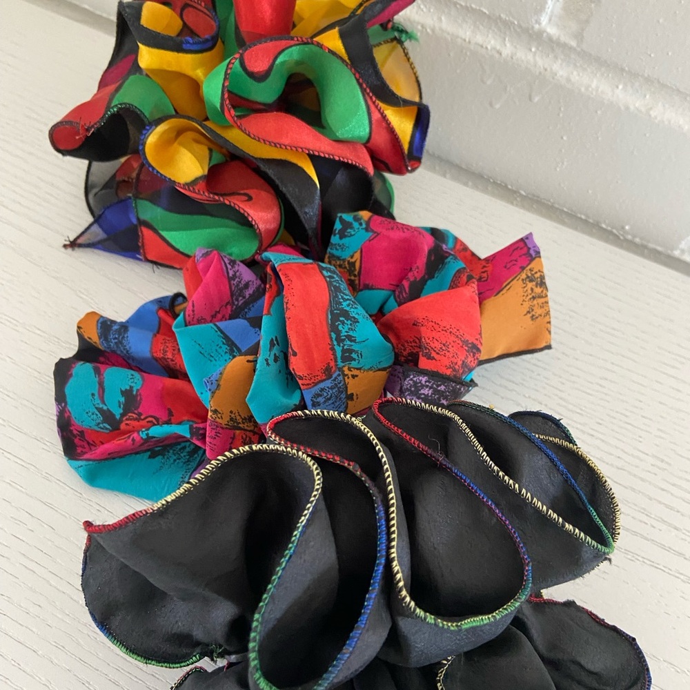 classic colorful retro 1980-2990 hair accessory bundle - hair claw clips - Picture 5 of 11